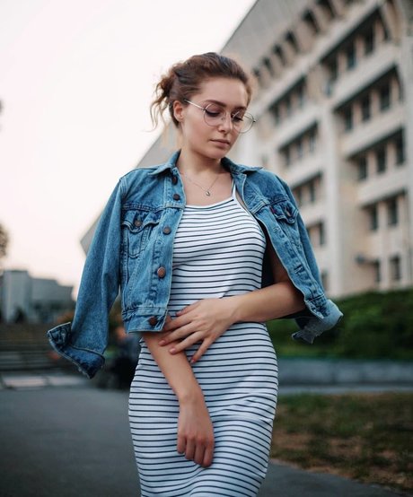 Ave Maria high quality actress img