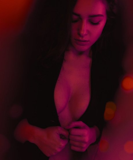 Ave Maria star nude pics