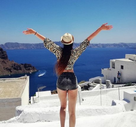 Angela Doxa nude star photos