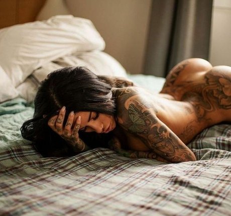 ebony midget onlyfans nudes img