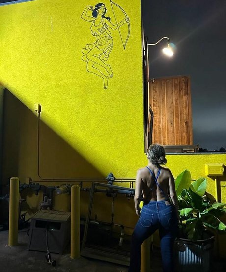 Abi Maria Gomez xxx actress photo