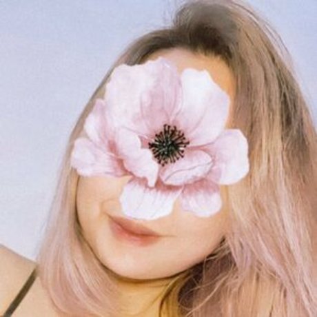 Yumbooger nude star photo