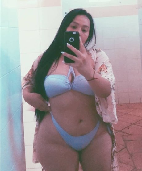 Lulu Mena top star pic