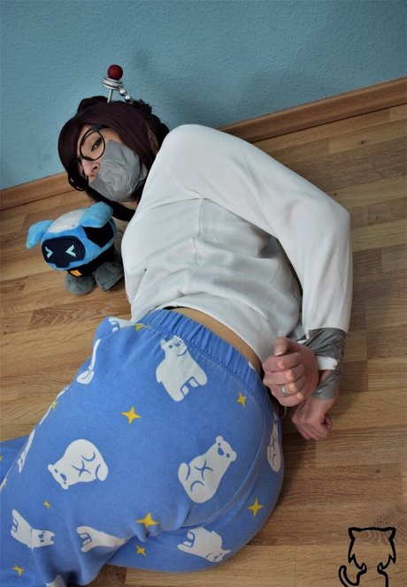 Natsuko Hiragi exclusive model photo