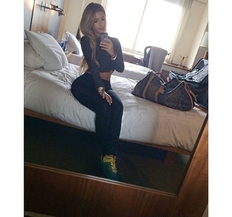 busty mom onlyfans exclusive img