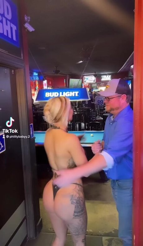 Phillybabbyy pornstar sex pic