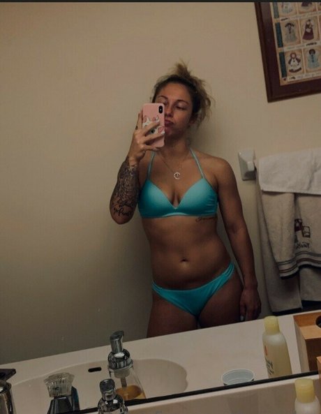 Emilyy Jayye pornstar nude photo