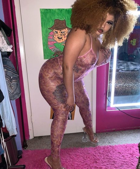 cute ladyboy onlyfans free xxx images