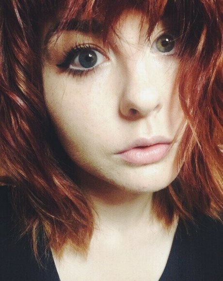 Leahloveschief model beautiful img