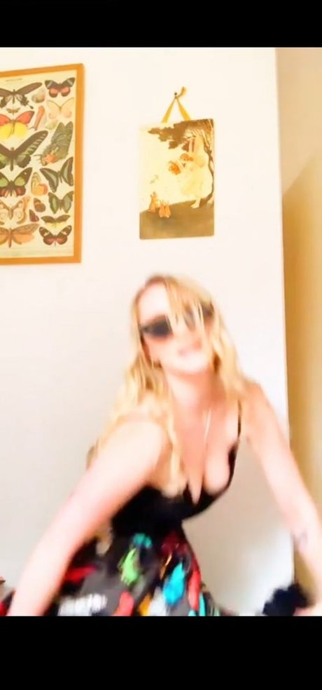 busty blonde onlyfans hot sexy images