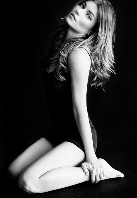 pink hair onlyfans porno photo