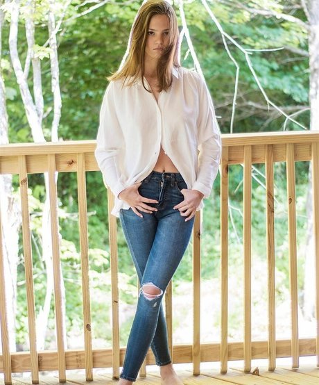 lillyackerman star hd pic