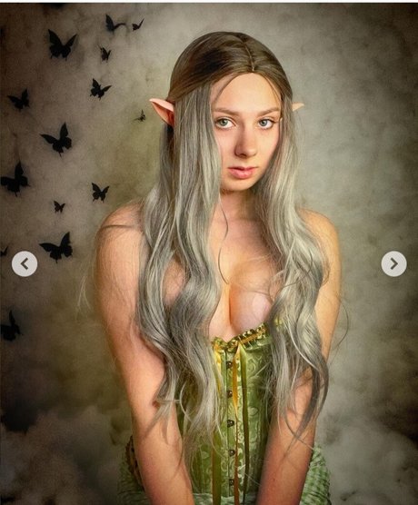 mrs tori ka art model archive