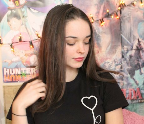 Nyxipuff model xxx pics