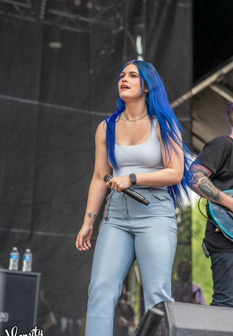 big tits stepmom onlyfans free archive