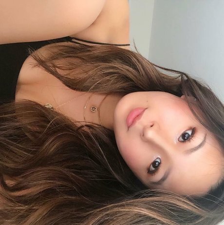 Mimi Furu star naked photos