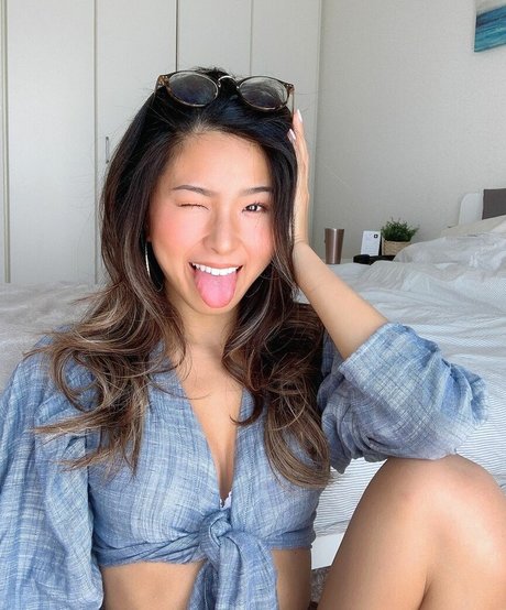 Mimi Furu pretty actress photos