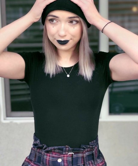 beautiful face onlyfans porno archive