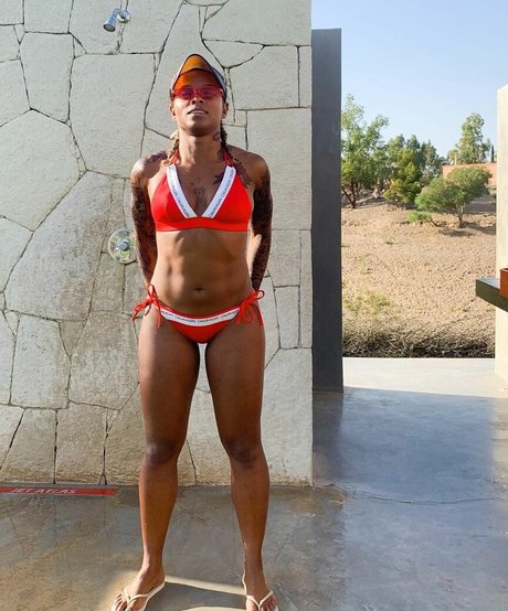 Fleur East star nice image