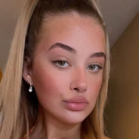 squirting pussy onlyfans erotic image