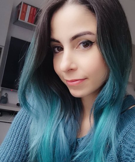 Kurolily erotic pornstar picture