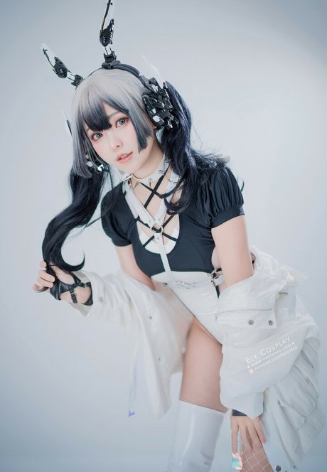 Ely Cosplayer star sexy pictures