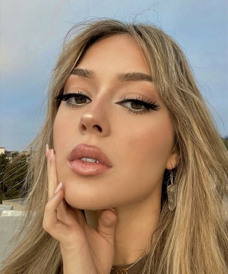 Hanhuts high quality model images