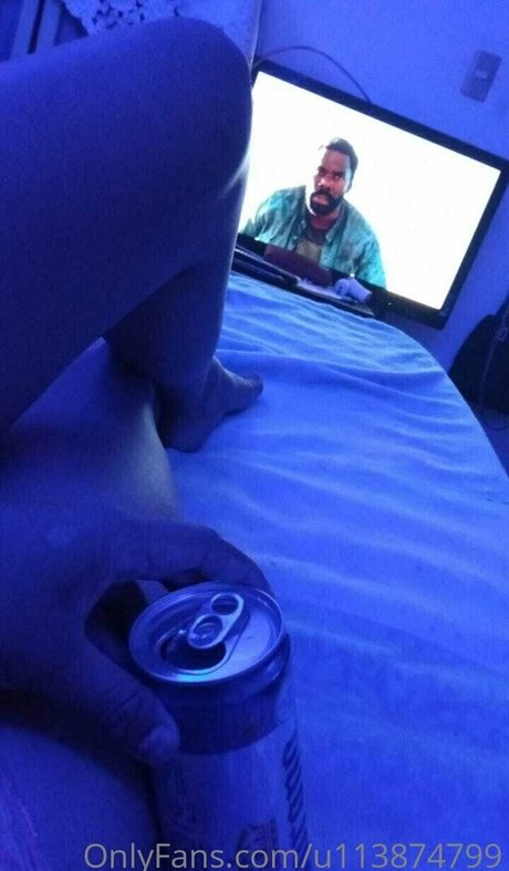 Itzel Loera nude actress pictures