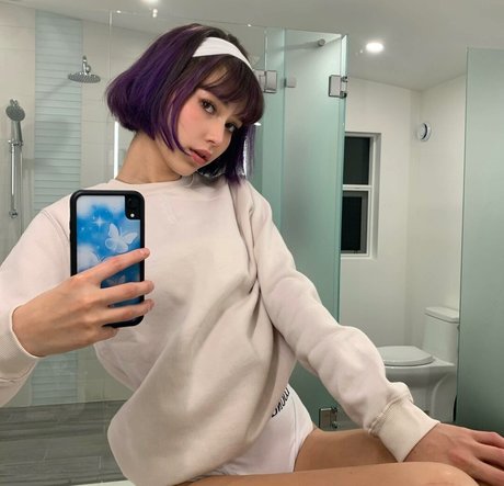 sexy ladyboy onlyfans sexy naked pictures