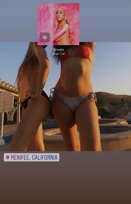 ASMR Lia sexy actress galleries