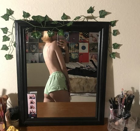 Dinkhoe pretty pornstar photo