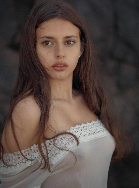 Catarina Cardoso hot actress images