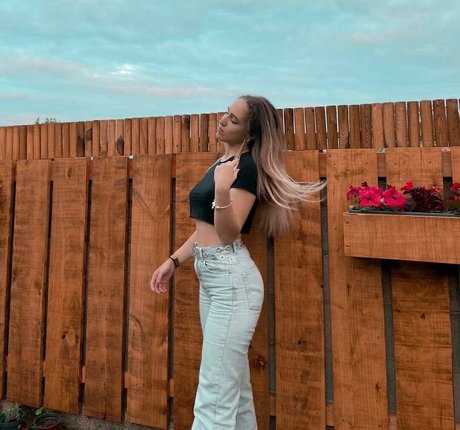 uxiaa 16 star hot pics