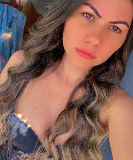 Luci Batista hd pornstar pics