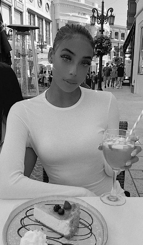 thick nude onlyfans xxx images