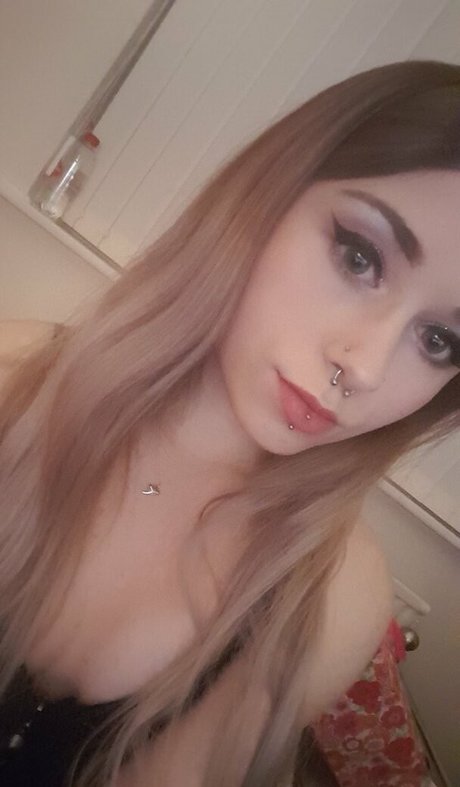 Lunar xo porn actress image