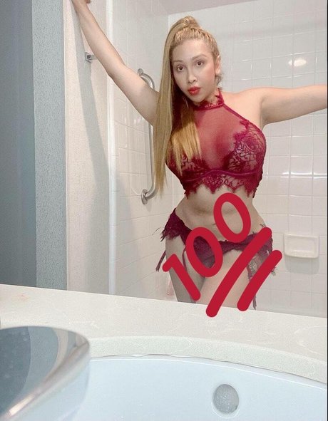 Ts Perla sexy pornstar photos