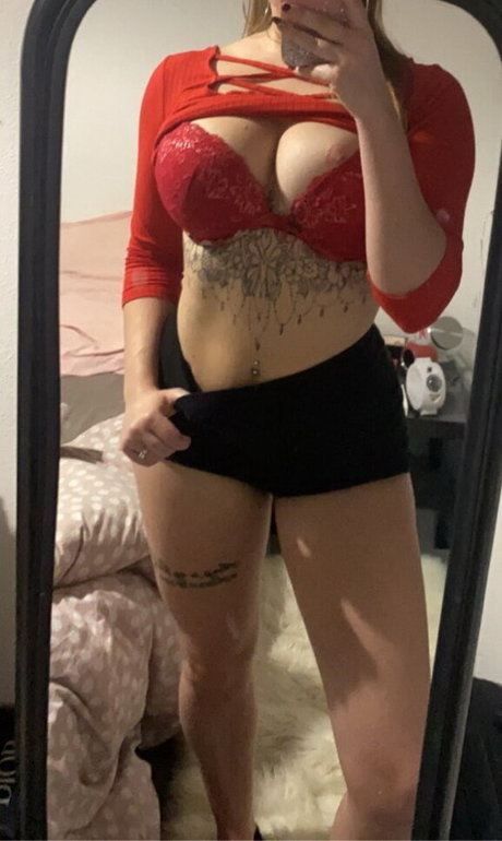 Enjoy x model naked pic