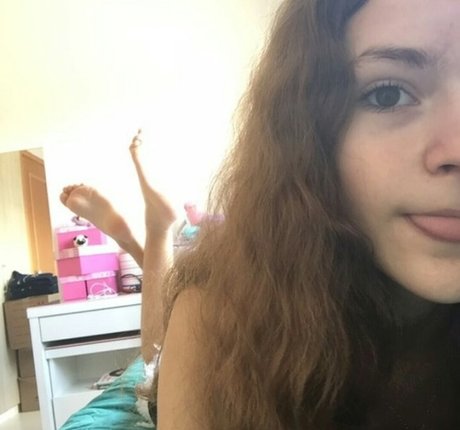 Thata Big Soles model erotic image