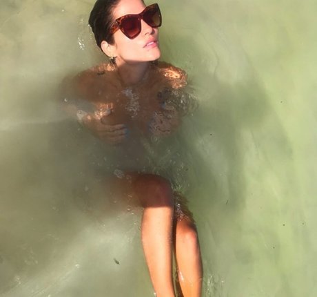 Huana Paula star erotic pic