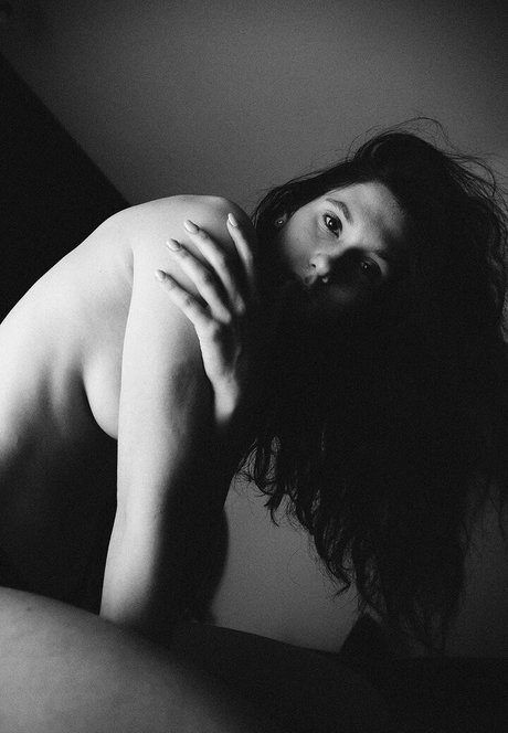 Luisaehl model exclusive photo