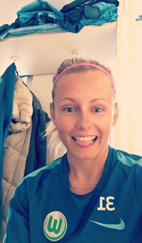 Julia Simic model pornographic pictures