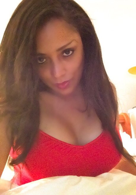 Shana Mangatal perfect star img