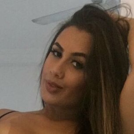 Kharollayne pretty actress pictures