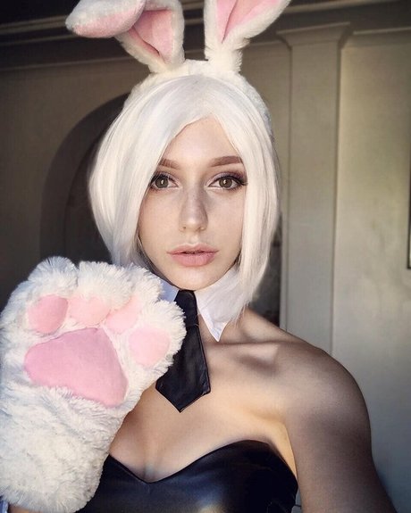 Elfvie hot pornstar gallery