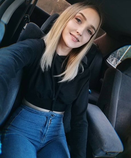 Xxlika erotic pornstar photo