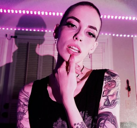 tragic rhiannon star hd pictures