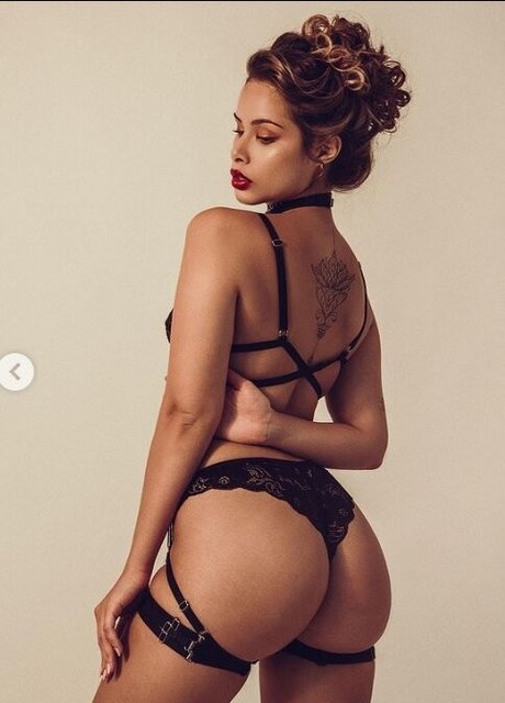 asian petite onlyfans sexy pic