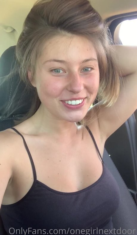 tattooed onlyfans exclusive image