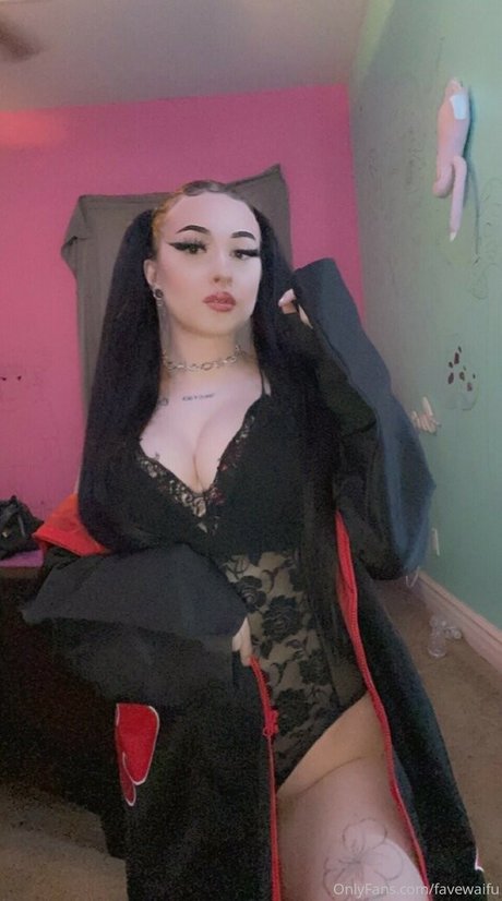 Favewaifu nudes star galleries